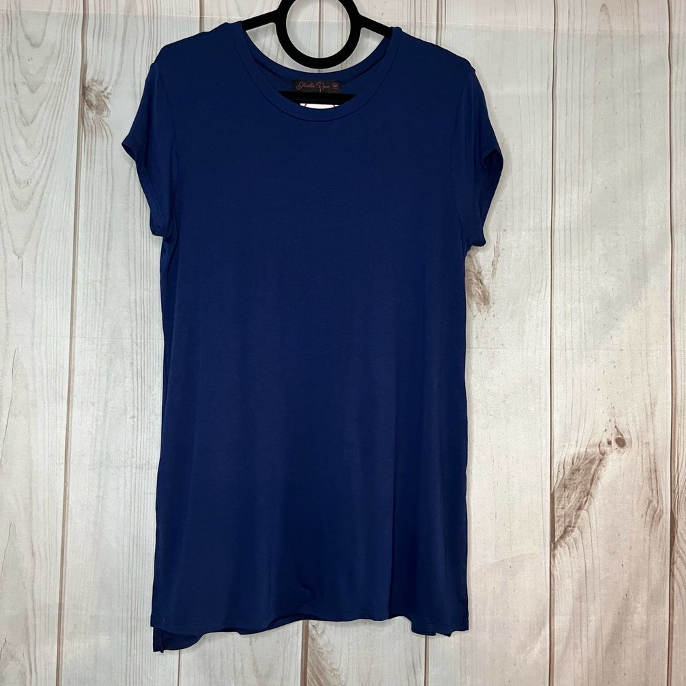 F36 Sheila Rose NWT Medium Blue Top